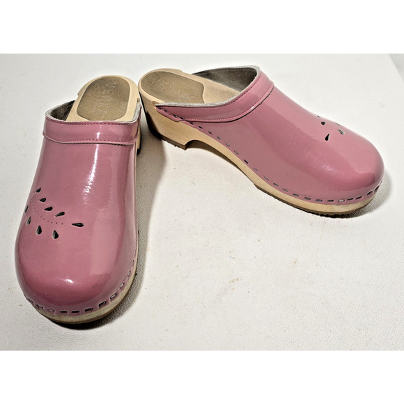 Verka Shoes - Verka Handmade Sweden Blomma Clogs in Blush Pink Patent Leather EU 41, US 10